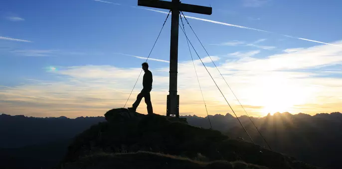 Hallers Wandern Sommer Gipfel Sonnenuntergang